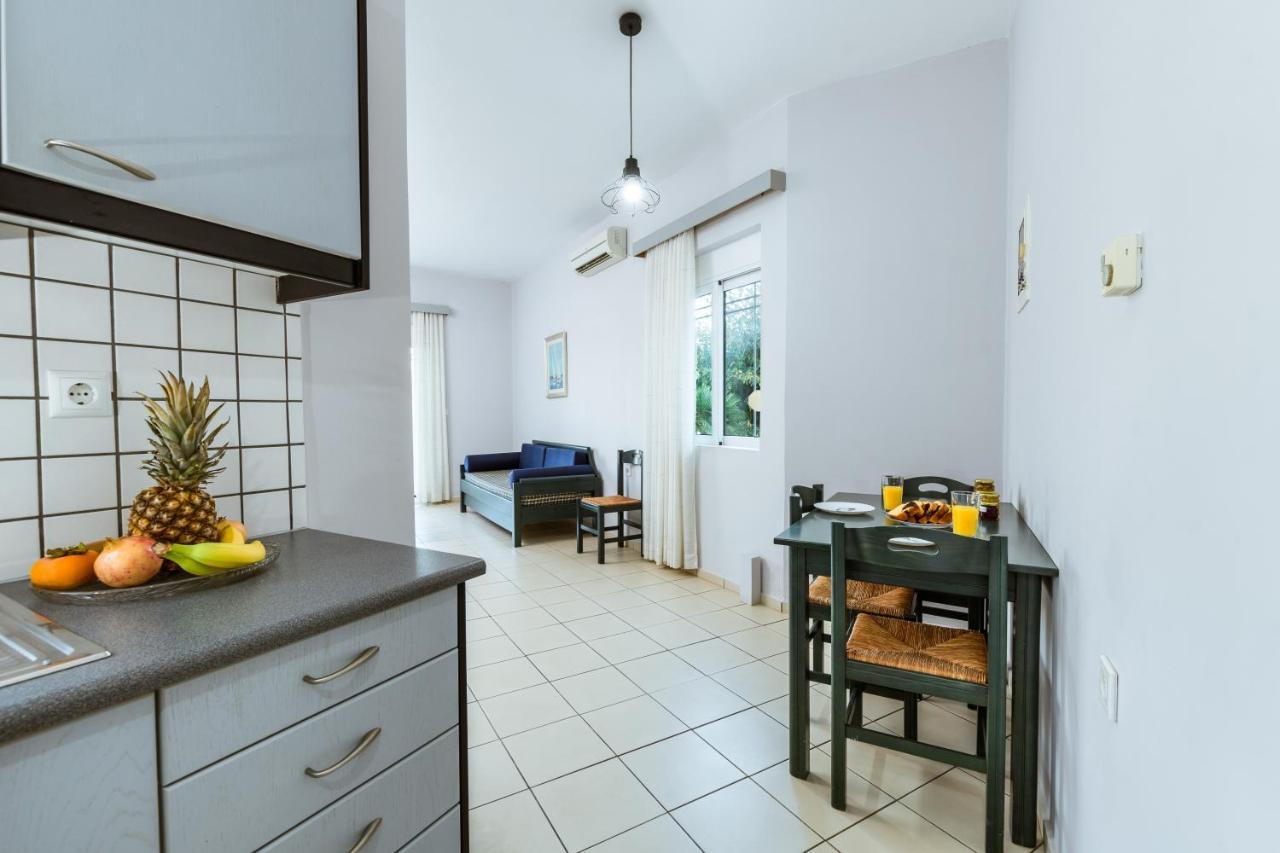 Gelina Apartments Platanias  Exterior photo